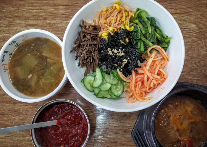 우울증 완화에 도움되는 상차림