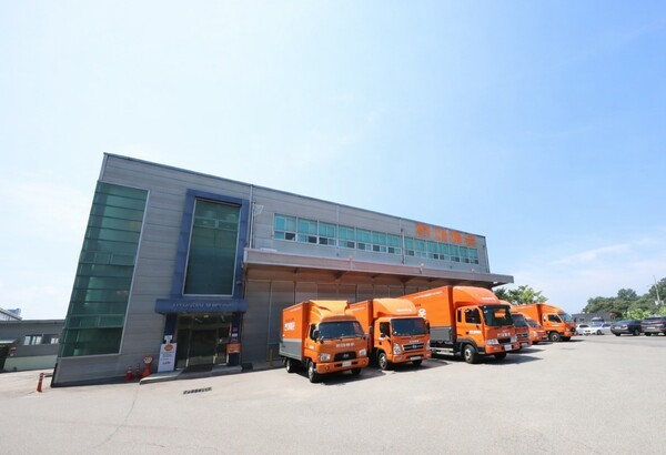 10월 손없는날 이사 당일 짐을 옮기는 포장이사 트럭