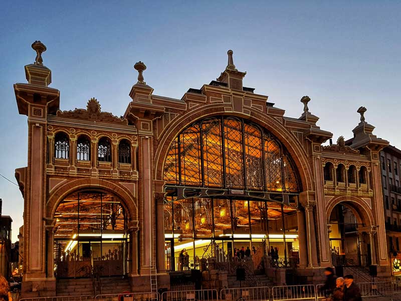 사라고사 중앙 시장(Mercado Central de Zaragoza)