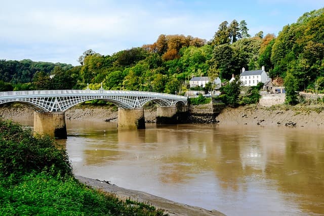 조경학 관점에서 본 식물 색채 디자인과 감성 조경