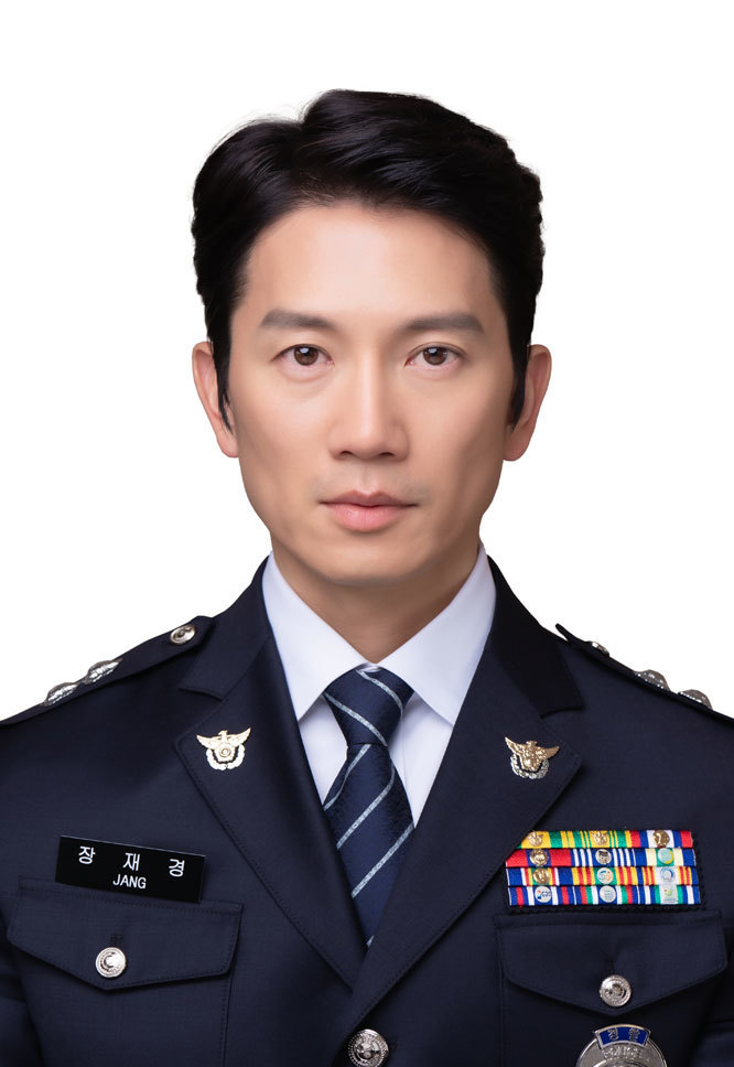 커넥션 등장인물