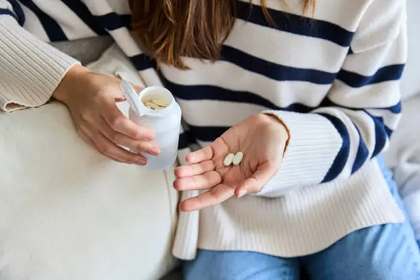 40대에게 필요한 영양제 TOP3 &ndash; 활력과 건강을 위한 필수 가이드