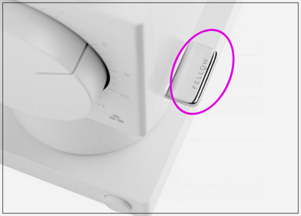 청결을 위한 자기정렬 캐치 &amp; 노커