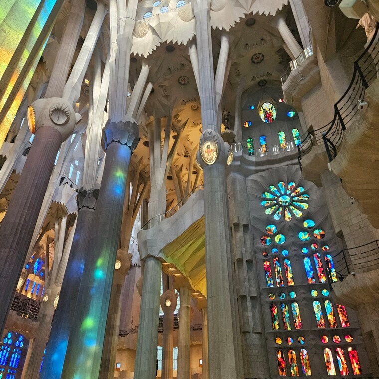 스페인-바르셀로나-성가정성당-사그라다-파밀리아-입장권-예약과-무료입장-및-관람-꿀팁