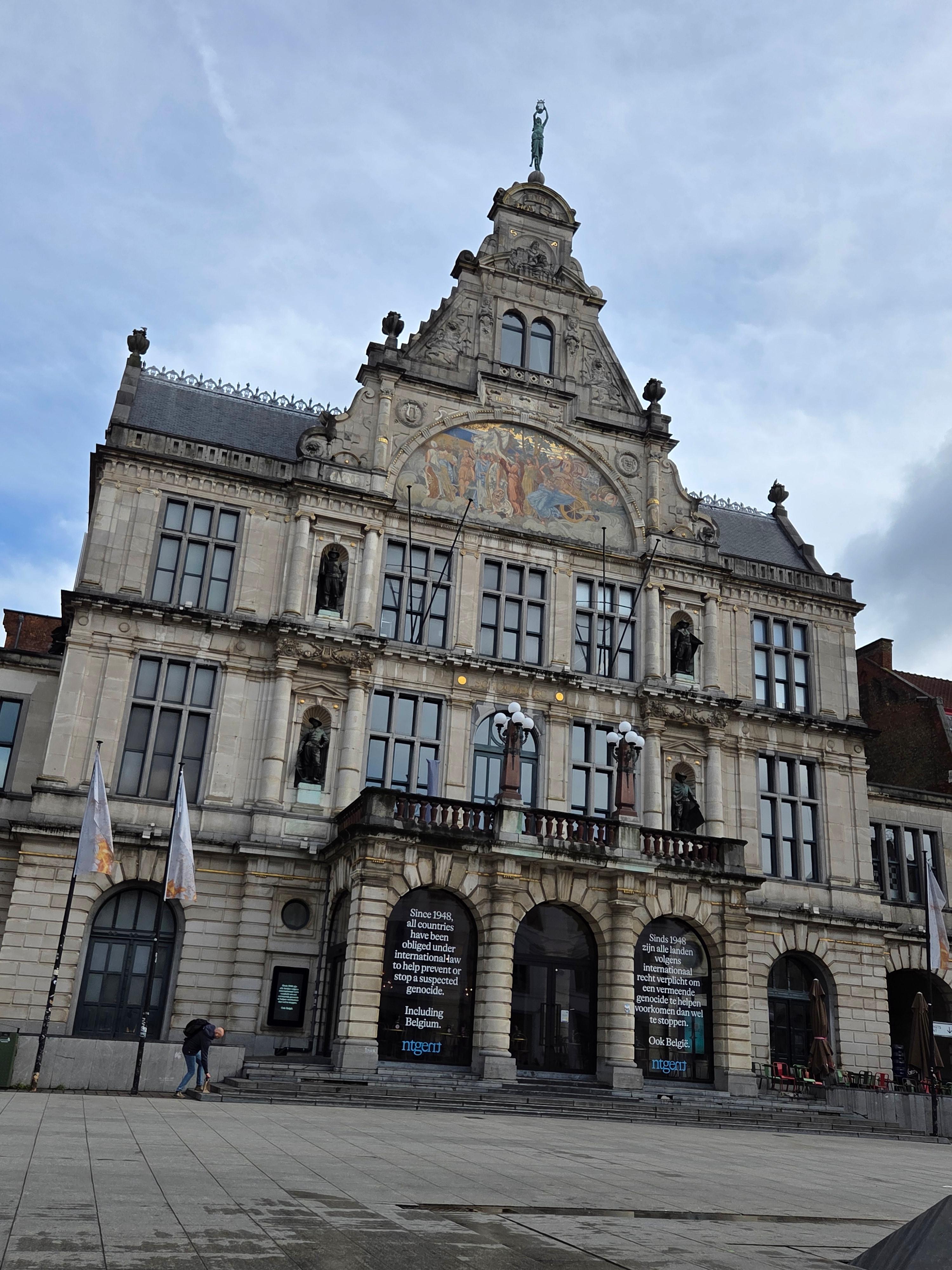 겐트시청사 정면