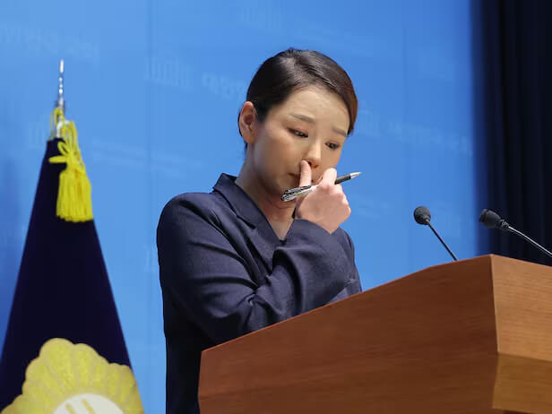 조국혁신당 강미정 탈당과 최강욱 '개돼지' 막말 파문