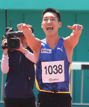 우상혁 선수 경기 이미지3