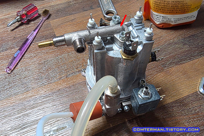 가찌아 클래식 보일러 스팀 밸브 장착