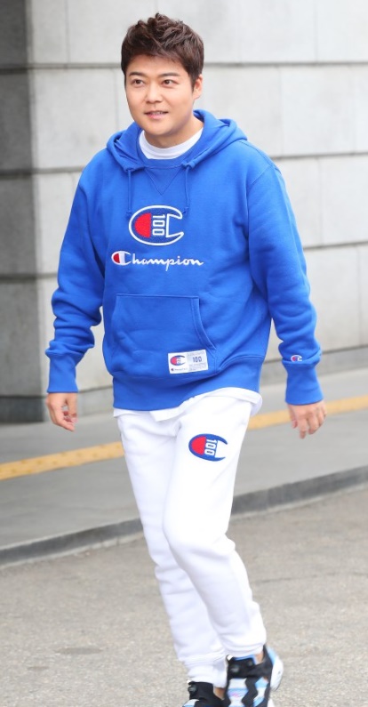 전현무 한정판 옷 흑역사 패션 사연