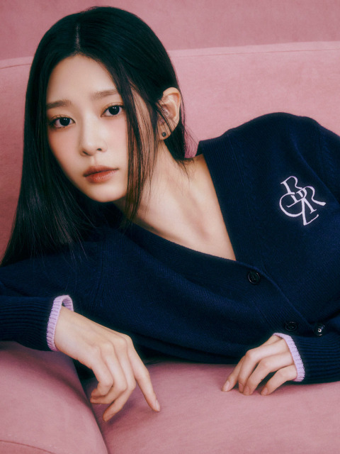 시티브리즈 22CW 캐시미어 로고 자수 베이직 가디건