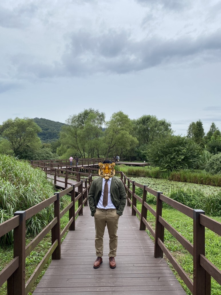 데일리 룩(오뭘입)_비슬로우스탠다드 자켓, 유니클로 셔츠, 보세 넥타이, 유니클로 치노팬츠, 스테파노로시 와이팁구두, 꿀조합스타일링, OOTD