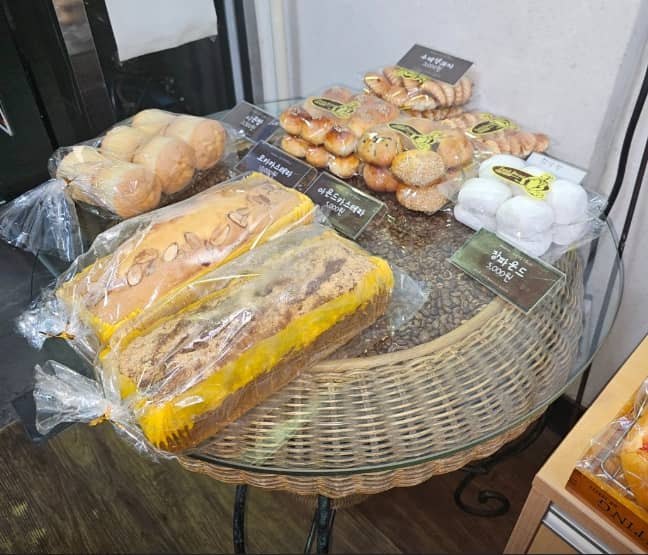 뉴델리베이커리