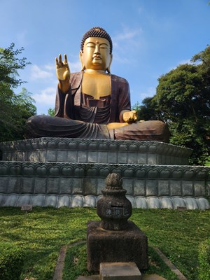 좌불상