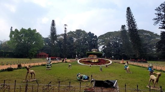 랄바그 식물원 사진