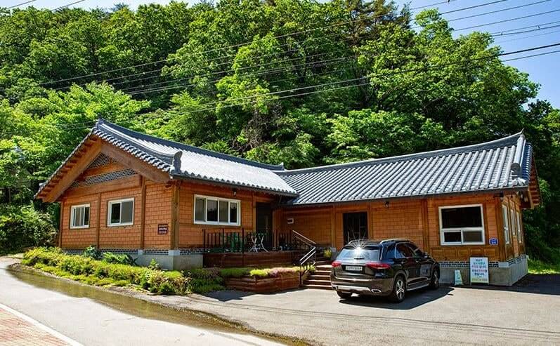 덕구숨황토펜션