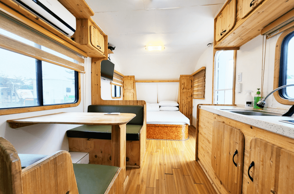 탄도항 노을캠핑장 카라반