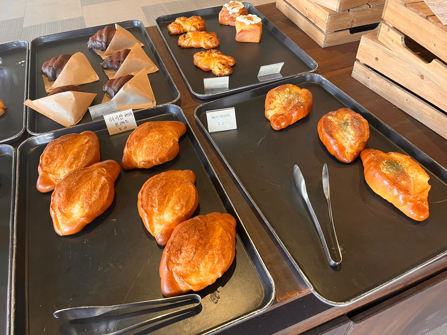 용인 대형 야외정원 베이커리 카페 '언톨드'