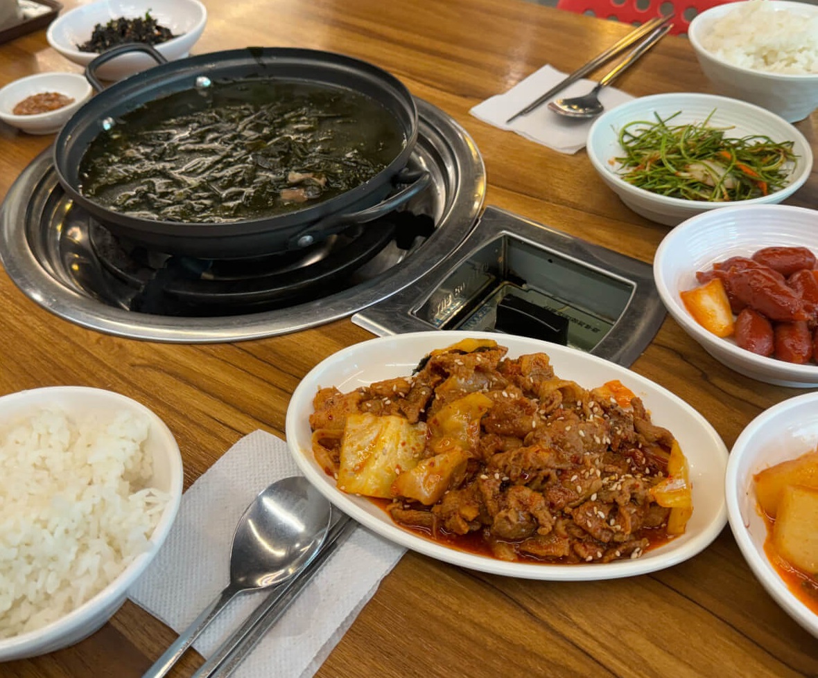 생생정보 2311회 오늘 또 방문 스타 밥집 가수 원미연 추천 맛집 경기도 고양시 일산 미몽만두전골 장칼국수 