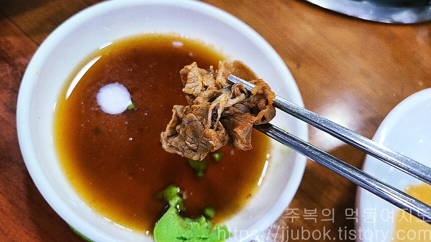 등촌샤브칼국수-버섯샤브칼국수-고기-맛