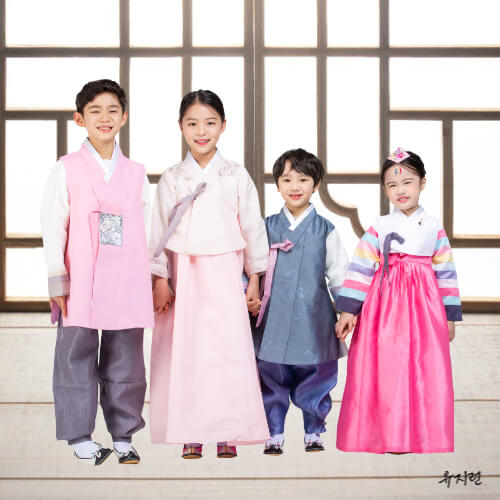 한복-입은-아이들