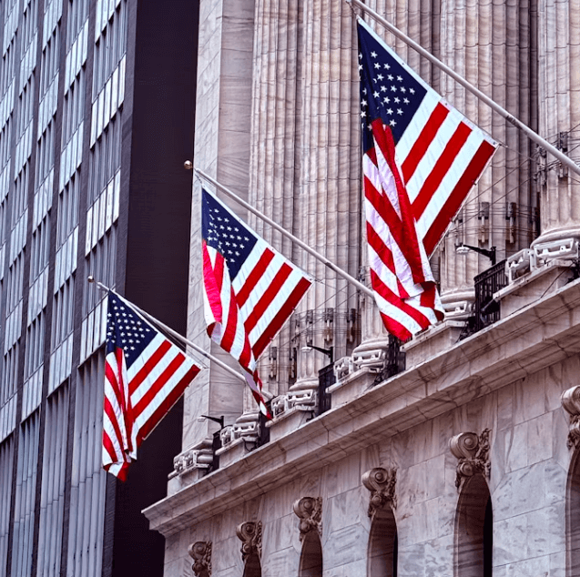 미국발 금리 인하 기대감&#44; 지금 주식 사도 될까?