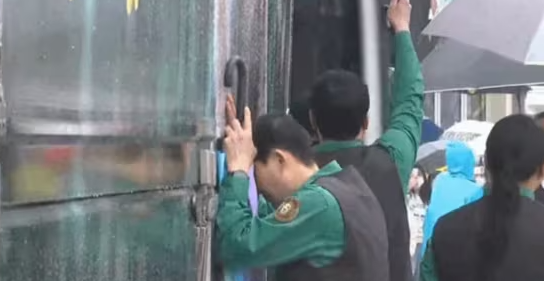 떠나는 푸바오