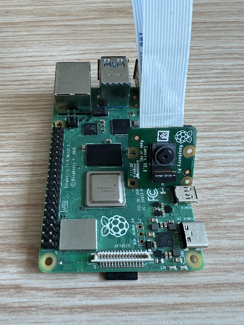 카메라가 장착된 라즈베리파이
