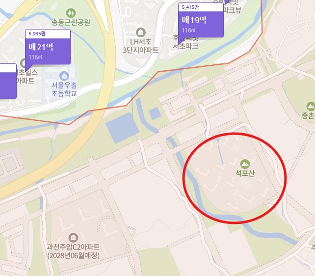 동그라미 친부분이 과천 주암지구 C1 블록, 서초와 가깝다는거를 보여주고 있는사진