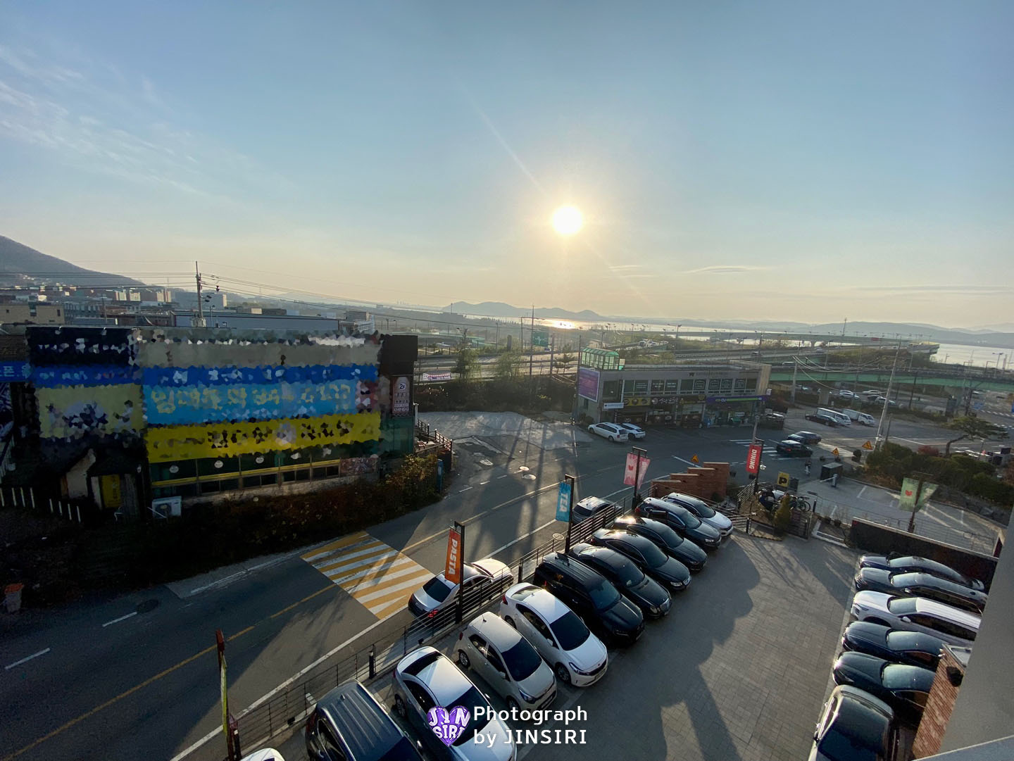 ํ
๋ผ์ค ๋ทฐ