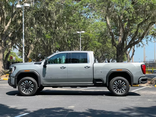 GMC 시에라 외부디자인