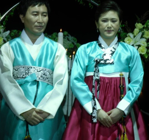 김용임 결혼식 사진│시댁 반대를 극복하고 사랑을 선택한 김용임과 남편 서성웅