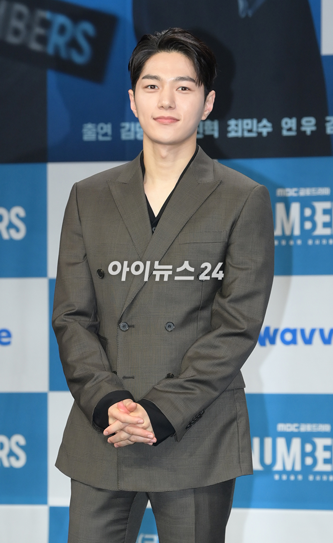 배우 김명수(인피니트 엘)가 23일 오전 서울 마포구 상암동 MBC 골든마우스홀에서 열린 MBC 새 금토드라마 &#39;넘버스 : 빌딩숲의 감시자들&#39; 제작발표회에 참석하고 있다. [사진=정소희 기자]