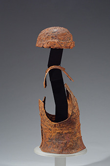 판갑옷과 투구(왼쪽에서 본 모습) · 왼쪽 옆구리 · 오른쪽 옆구리