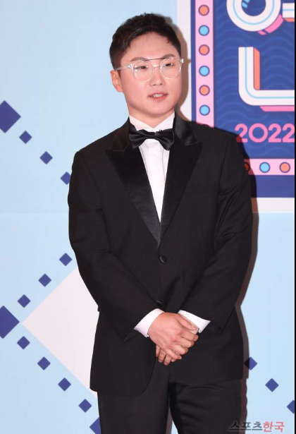 빠니보틀 여자친구 최초 공개 메로나와 결혼 전 신혼여행까지?