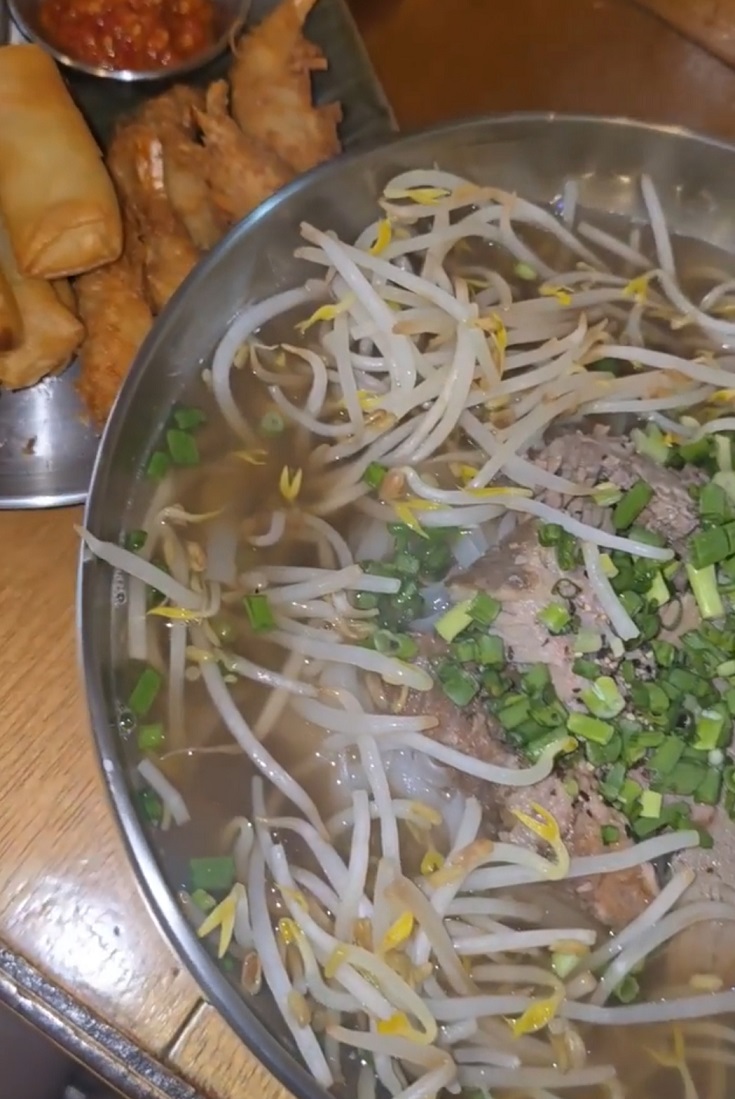 뼈다귀쌀국수-미국식쌀국수달인