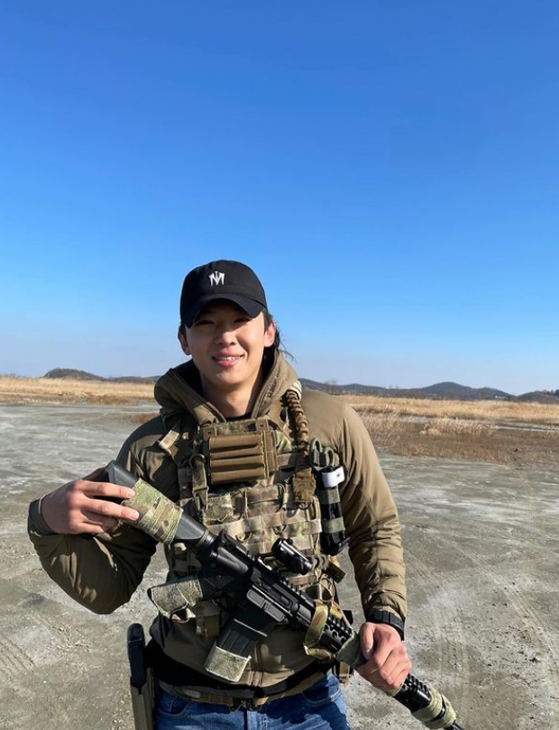 덱스 군인