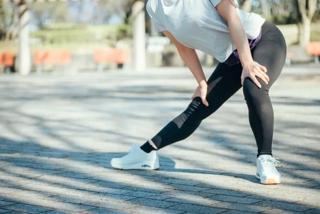 무릎-통증-장거리-운전-후-한-쪽-무릎이-아픈-원인-(무릎-통증-원인과-치료-방법-실제-후기!)