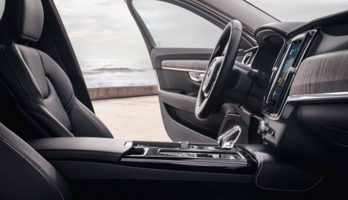 볼보 S90 플러그인 하이브리드 가격과 트림별 차이: 2024년 최신 정보