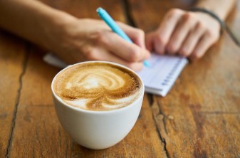 카공족뜻&amp;#44; &lsquo;카공족&rsquo;의 등장&amp;#44; 소비 트렌드와 공간 마케팅 변화