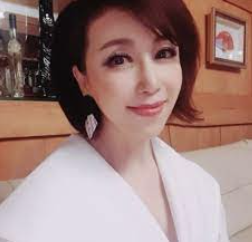 최유나8