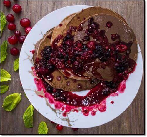 팬 케이크 건크랜베리 토핑