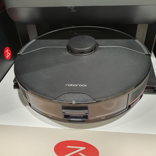 로봇청소기-블랙-본체