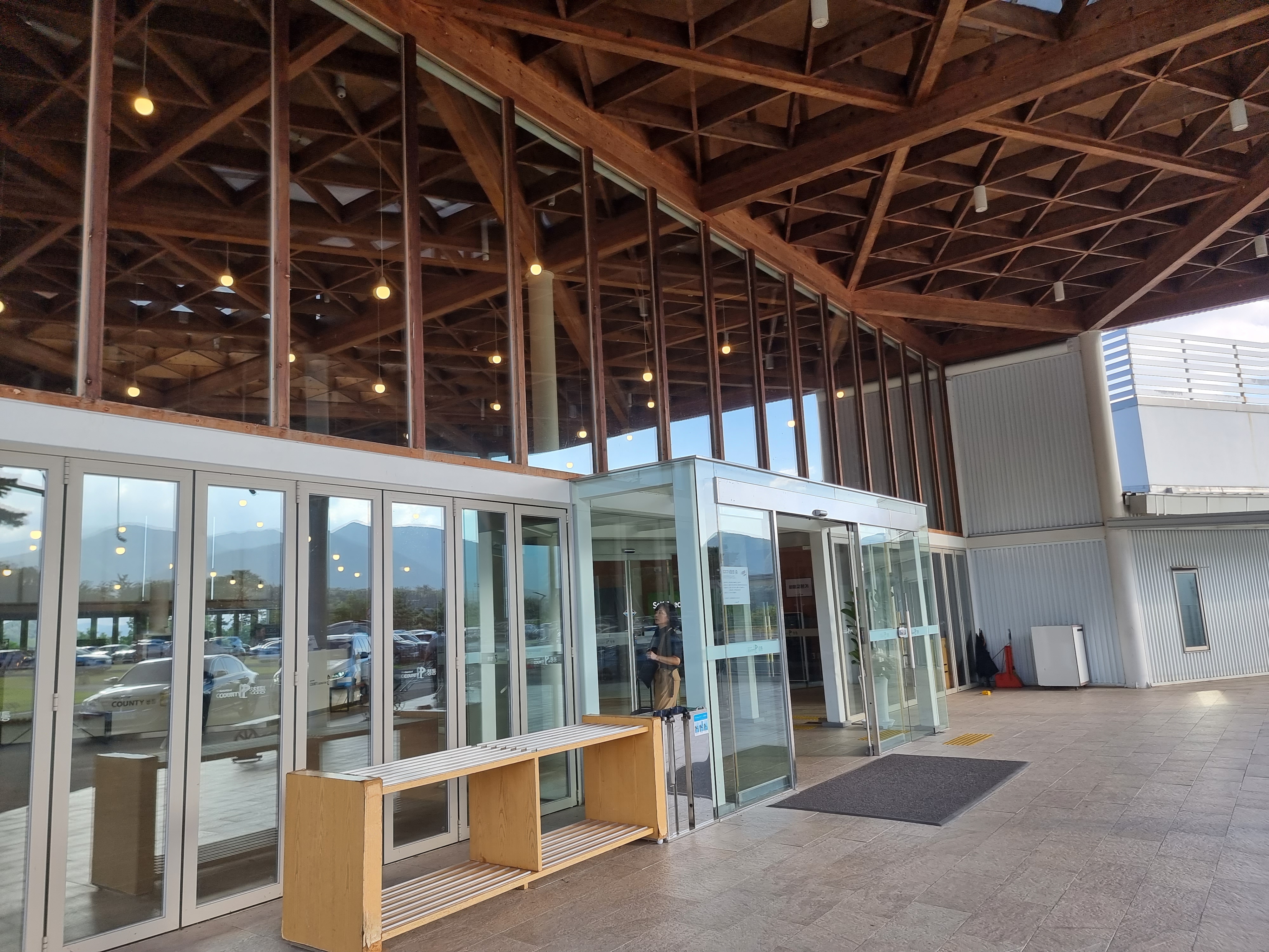 클럽하우스 입구모습