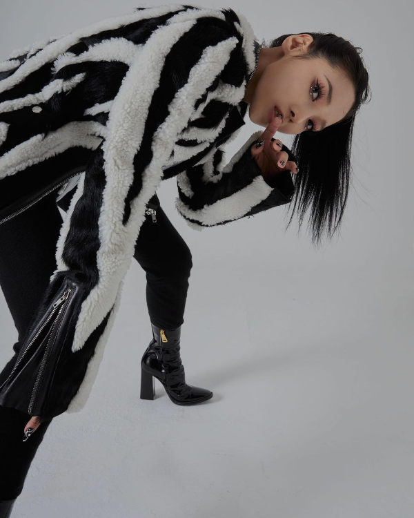 카드(KARD) 전소민