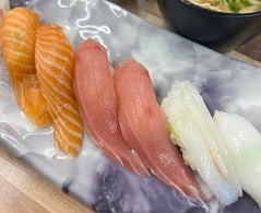 연어초밥