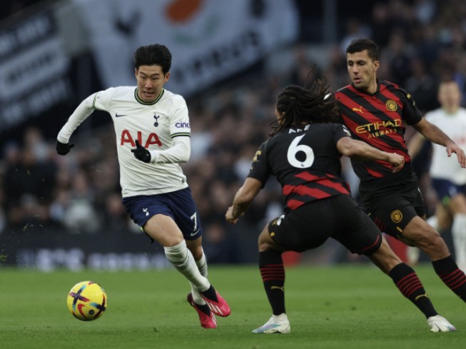 손흥민-토트넘-맨시티-경기-사진