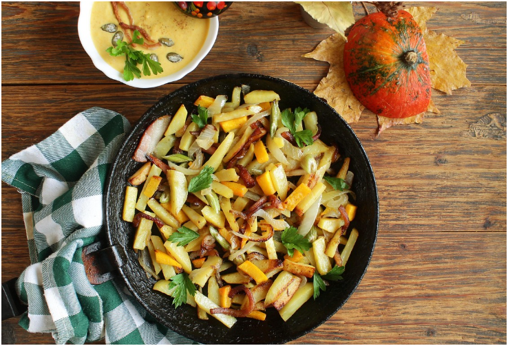 냄비로 만드는 담백한 감자 달걀국