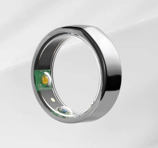 핀란드 건강기술 회사 오우라가 2016년 개발한 오우라링