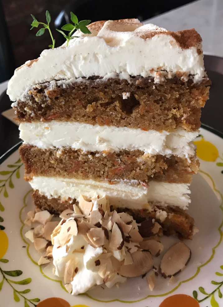 당근케이크 옆면