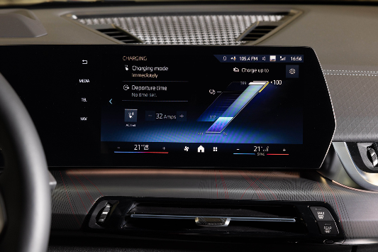 BMW iX2 내부디자인